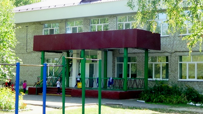 Фасад здания школы
